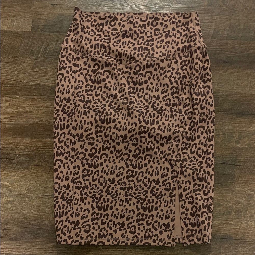 Leopard Print Pencil Skirt in Brown